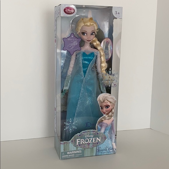Disney Store Elsa Singing Doll Frozen - Picture 2 of 16